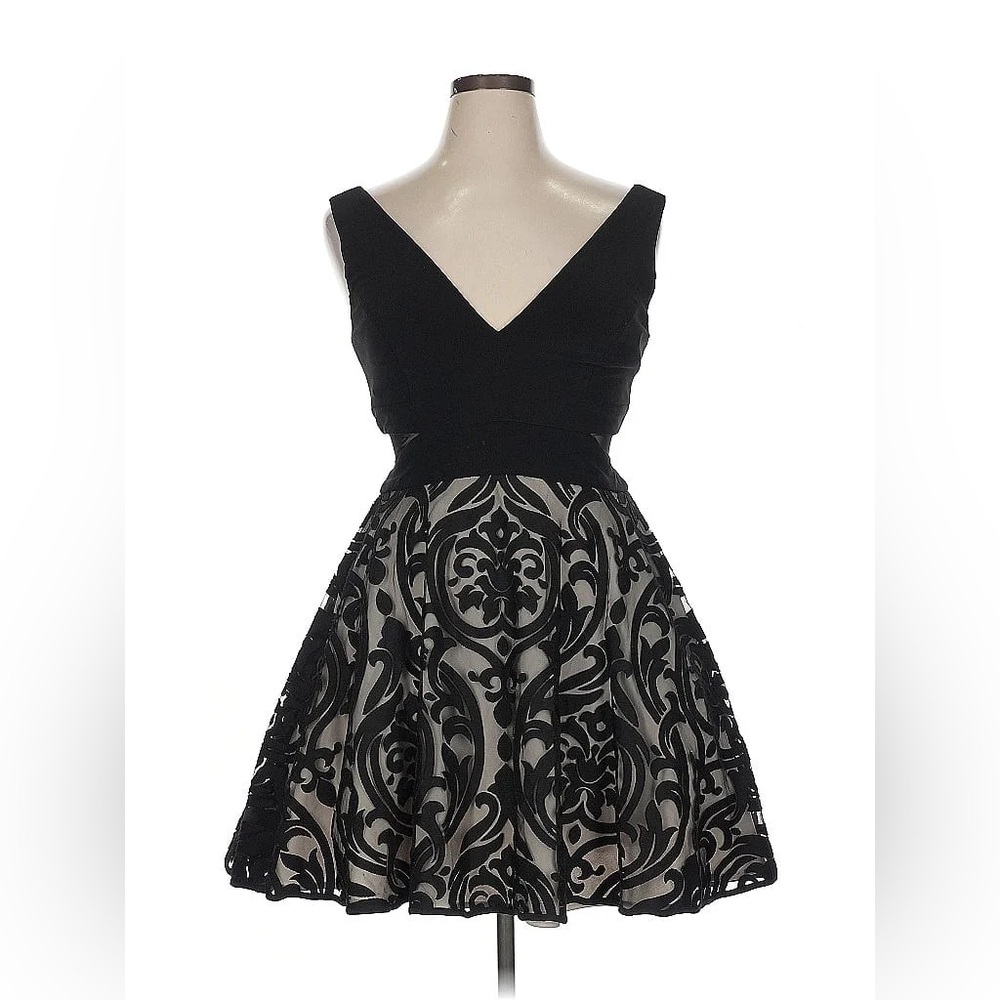 X by Xscape sz 6 Navy Mesh Cutout & Lace Tulle Dress